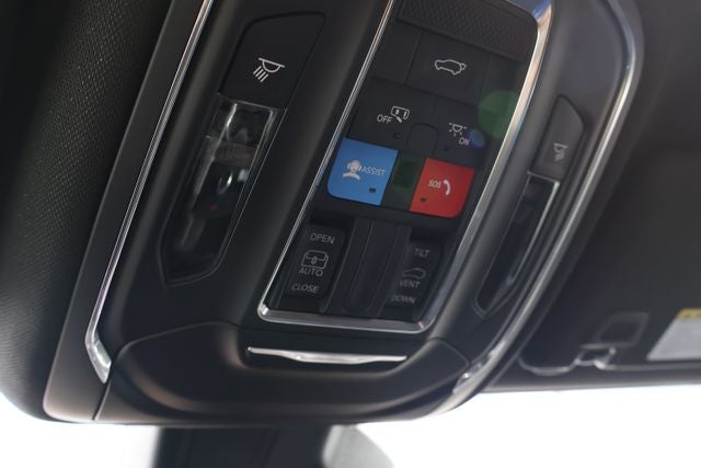 2026 Jeep Grand Cherokee Laredo X