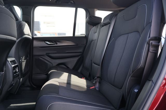 2026 Jeep Grand Cherokee Laredo X
