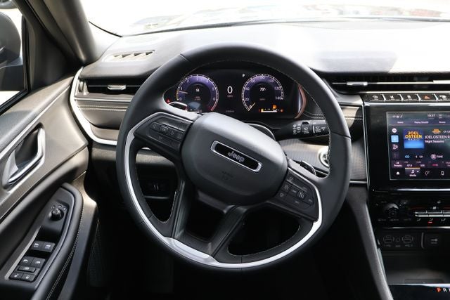 2026 Jeep Grand Cherokee Laredo X