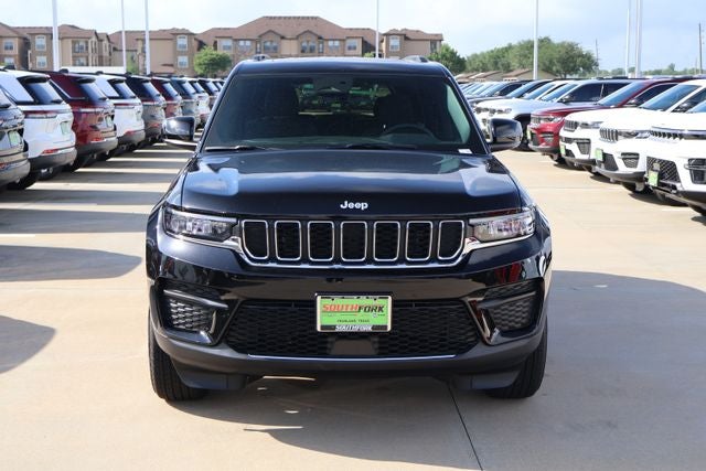 2026 Jeep Grand Cherokee Laredo X