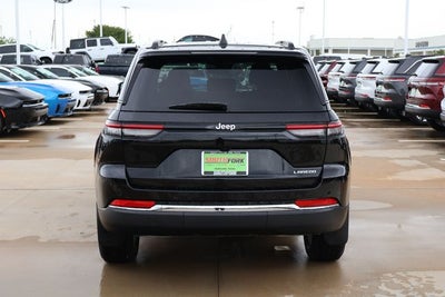 2026 Jeep Grand Cherokee Laredo