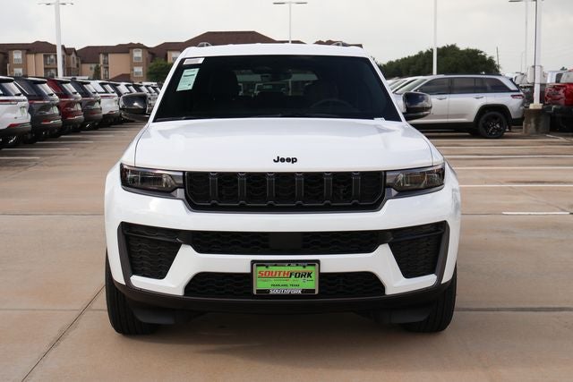 2026 Jeep Grand Cherokee Altitude