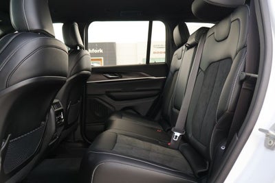 2026 Jeep Grand Cherokee Altitude