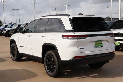 2026 Jeep Grand Cherokee Laredo