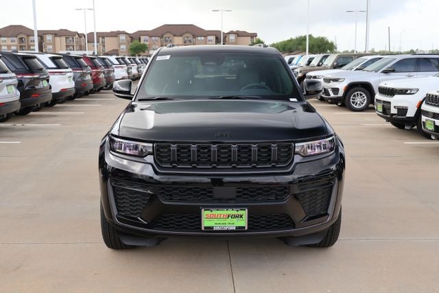 2026 Jeep Grand Cherokee Laredo