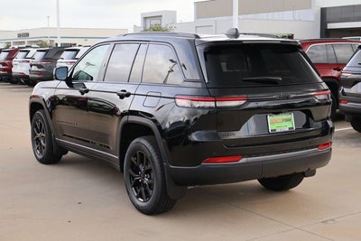 2026 Jeep Grand Cherokee Laredo