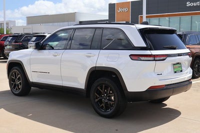 2026 Jeep Grand Cherokee Altitude