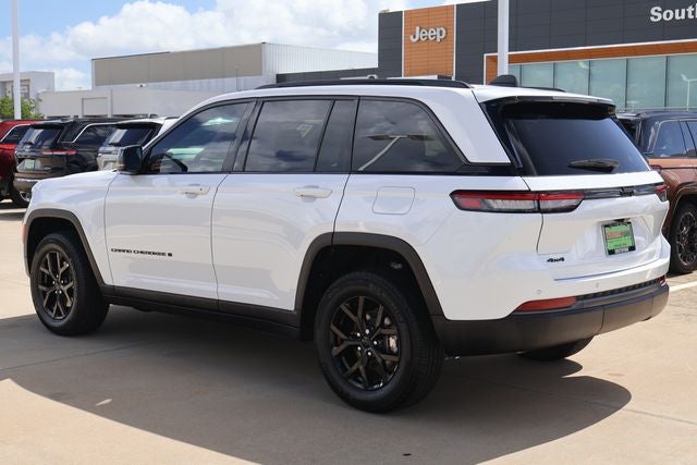 2026 Jeep Grand Cherokee Altitude