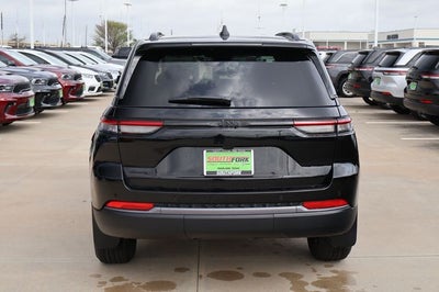 2026 Jeep Grand Cherokee Laredo
