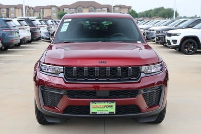 2026 Jeep Grand Cherokee Laredo