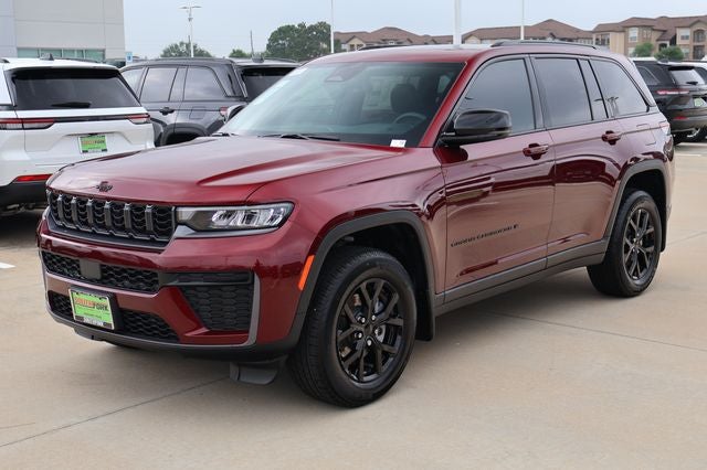 2026 Jeep Grand Cherokee Laredo