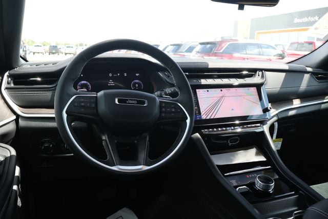 2026 Jeep Grand Cherokee Altitude