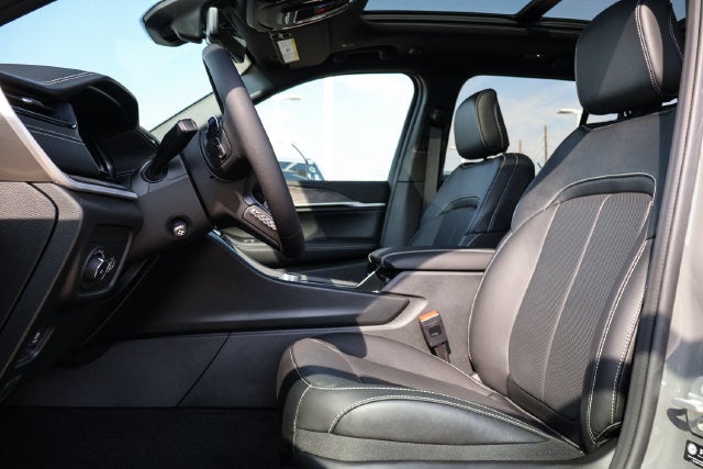 2027 Jeep Grand Cherokee Limited Reserve