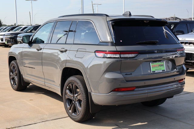 2027 Jeep Grand Cherokee Limited Reserve