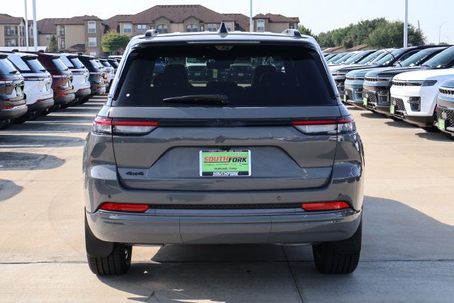 2027 Jeep Grand Cherokee Limited Reserve