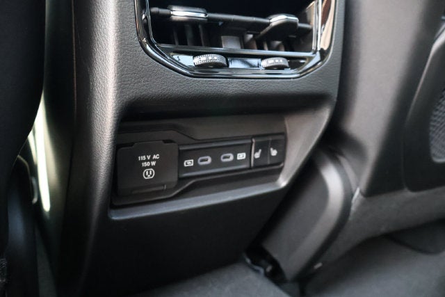 2027 Jeep Grand Cherokee Limited Reserve