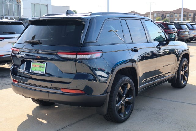 2027 Jeep Grand Cherokee Limited