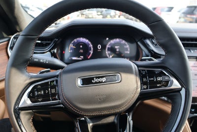 2027 Jeep Grand Cherokee Summit