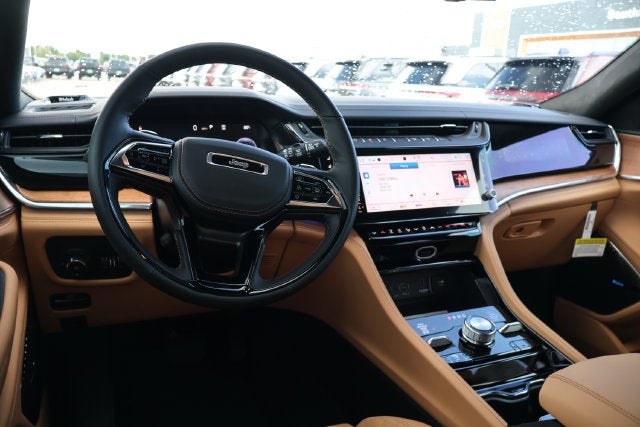 2027 Jeep Grand Cherokee Summit