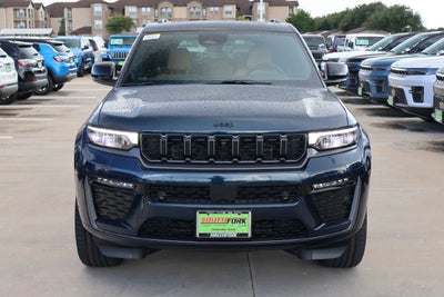 2027 Jeep Grand Cherokee Summit