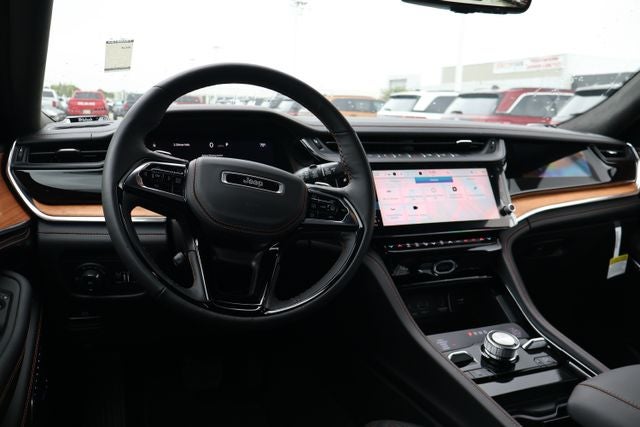 2026 Jeep Grand Cherokee Summit