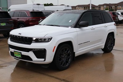 2026 Jeep Grand Cherokee Summit