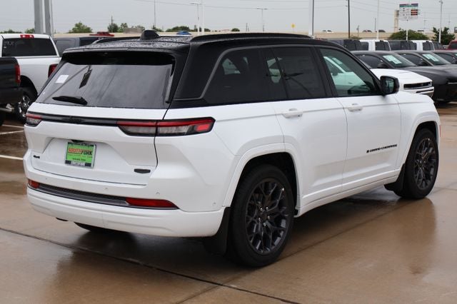 2026 Jeep Grand Cherokee Summit