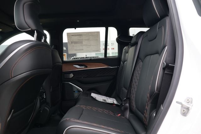 2026 Jeep Grand Cherokee Summit