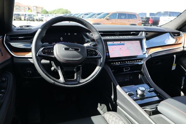 2026 Jeep Grand Cherokee Summit