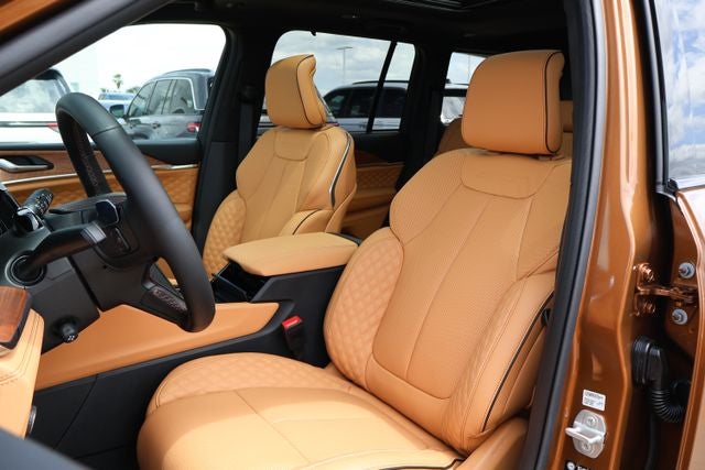 2026 Jeep Grand Cherokee Summit