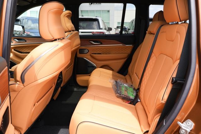 2026 Jeep Grand Cherokee Summit