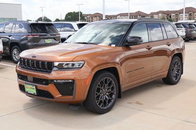 2026 Jeep Grand Cherokee Summit