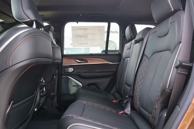 2026 Jeep Grand Cherokee Summit