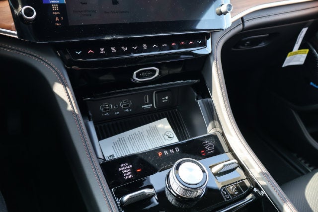 2027 Jeep Grand Cherokee Summit