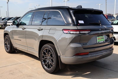 2027 Jeep Grand Cherokee Summit