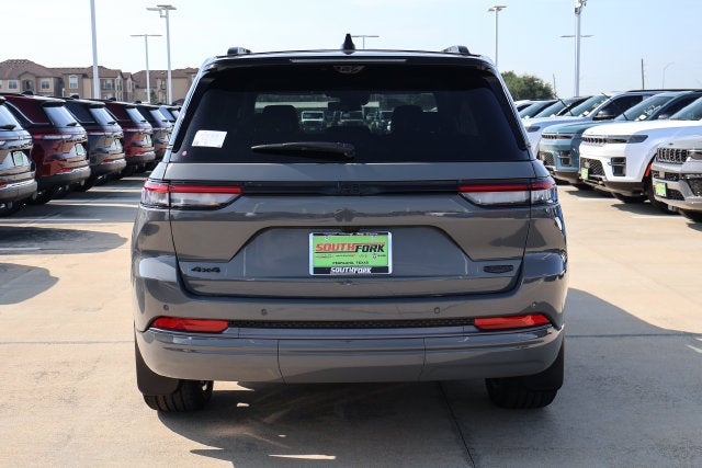 2027 Jeep Grand Cherokee Summit