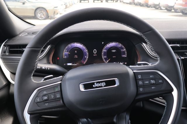2026 Jeep Grand Cherokee Laredo