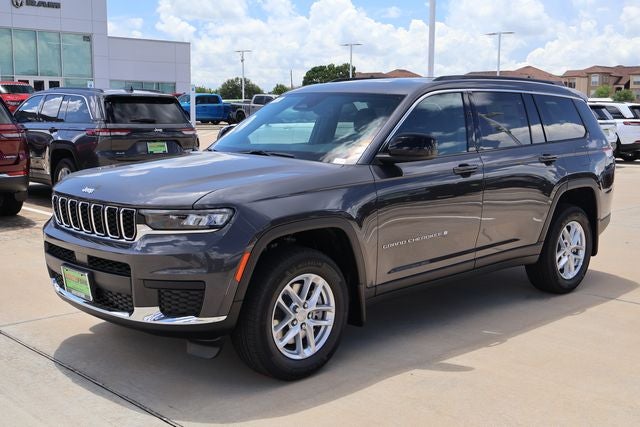 2026 Jeep Grand Cherokee Laredo