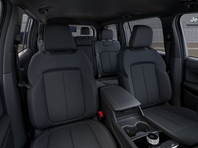 2026 Jeep Grand Cherokee Laredo