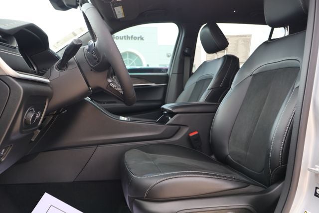 2026 Jeep Grand Cherokee Altitude