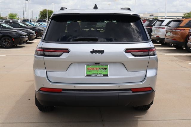 2026 Jeep Grand Cherokee Altitude
