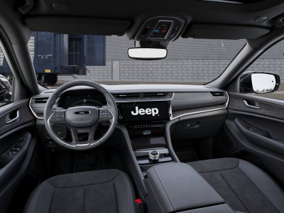 2027 Jeep Grand Cherokee Laredo Altitude
