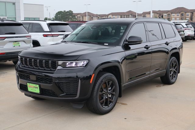 2026 Jeep Grand Cherokee Laredo