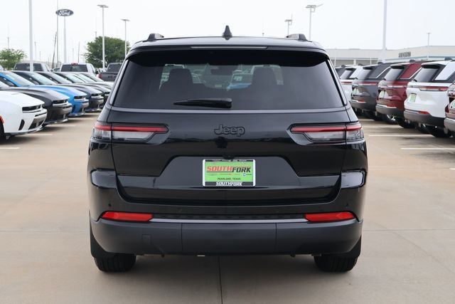 2026 Jeep Grand Cherokee Laredo