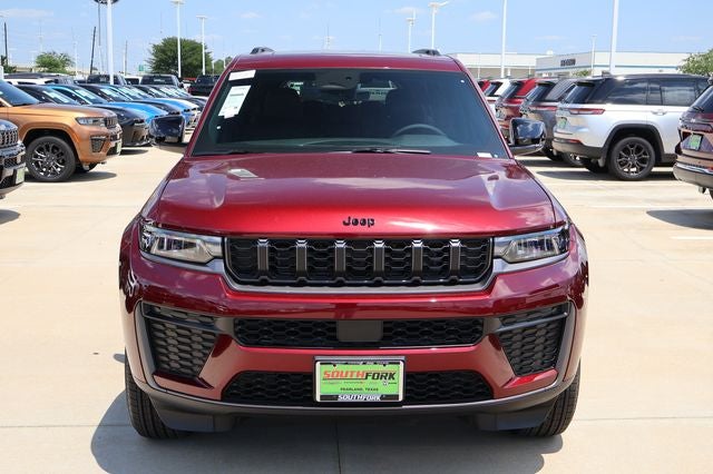 2026 Jeep Grand Cherokee Laredo