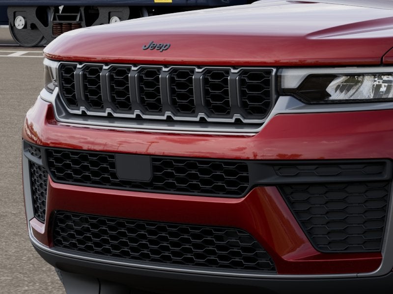 2026 Jeep Grand Cherokee Laredo
