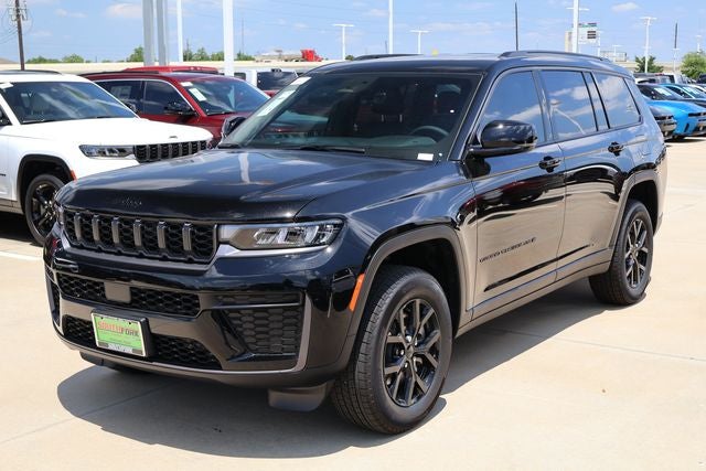 2026 Jeep Grand Cherokee Laredo