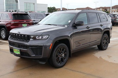 2026 Jeep Grand Cherokee Laredo