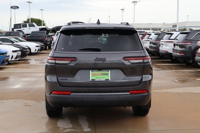 2026 Jeep Grand Cherokee Laredo
