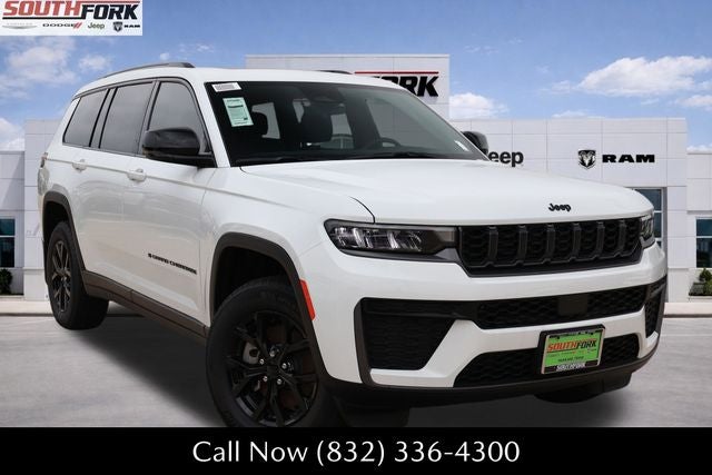 2026 Jeep Grand Cherokee Laredo